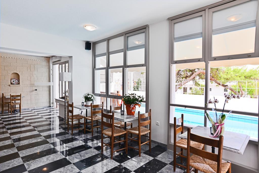Erato Hotel Agia Marina  المظهر الخارجي الصورة