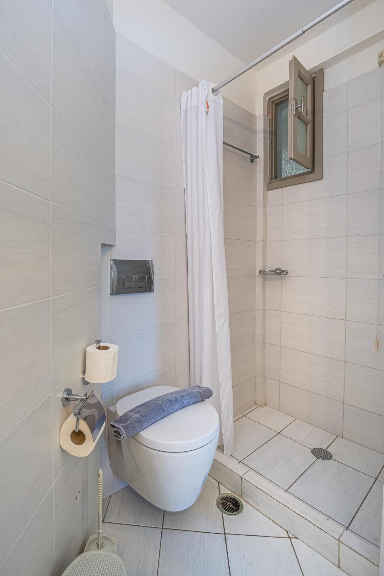 Erato Hotel Agia Marina  المظهر الخارجي الصورة