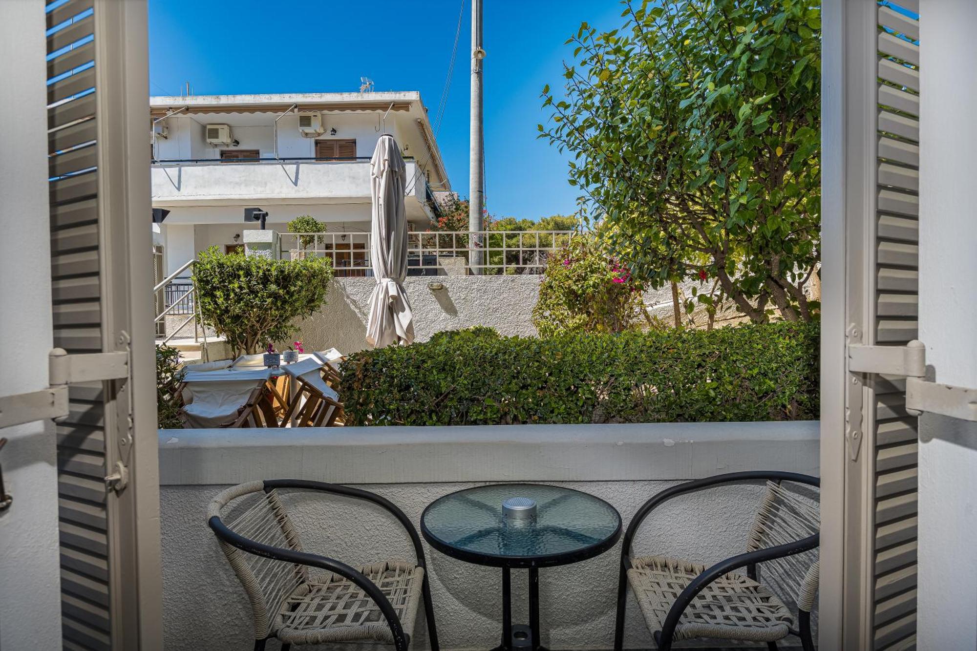 Erato Hotel Agia Marina  المظهر الخارجي الصورة