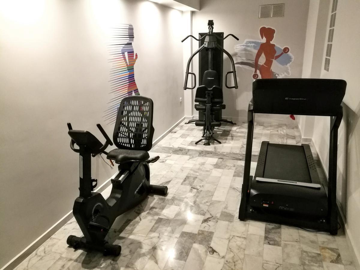 Erato Hotel Agia Marina  المظهر الخارجي الصورة